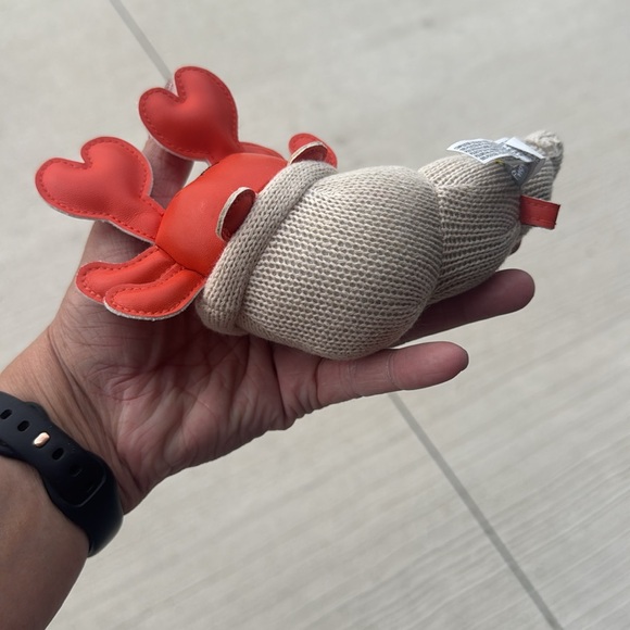 Little Big Friends Tiny Friends BRIGITTE THE HERMIT CRAB Baby Rattle PVC Free 0+ - Picture 3 of 6